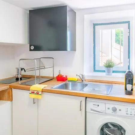 Next To Sao Jorge Castle 아파트