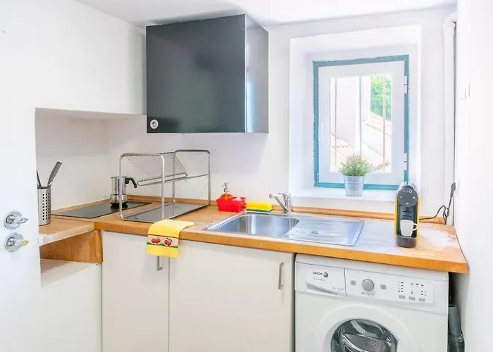 Next To Sao Jorge Castle 아파트