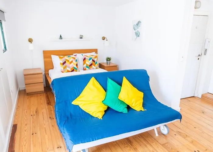 Next To Sao Jorge Castle *